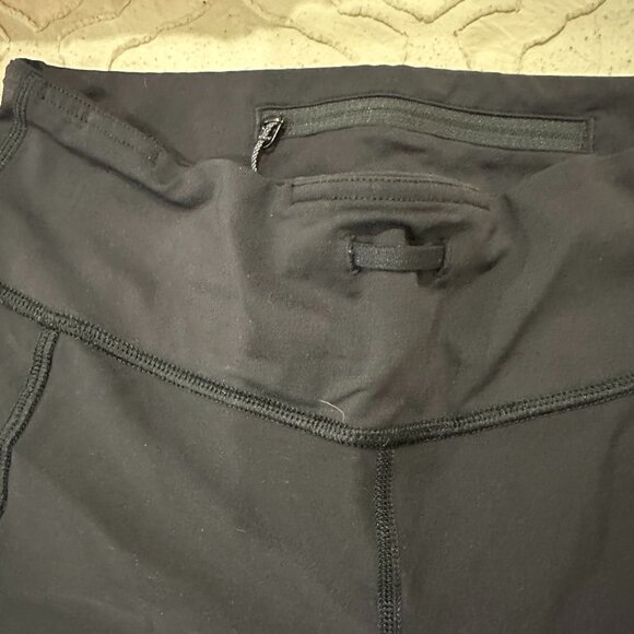 Like New Lululemon Size 6 - Picture 5 of 9